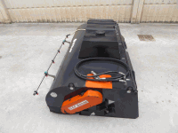 Attrezzature - Benna spazzatrice C e F Benne SWP210