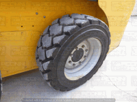 Skid steer loader Gehl R165