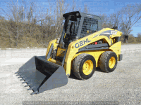 Skid steer loader Gehl V270 HF