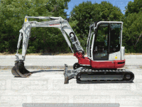 Pelle sur chenilles Takeuchi TB257FR