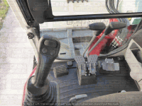 Pelle sur chenilles Takeuchi TB257FR