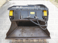 Attachments - Crusher bucket MB L140 S2