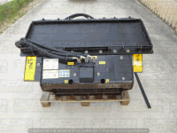 Attachments - Crusher bucket MB L140 S2